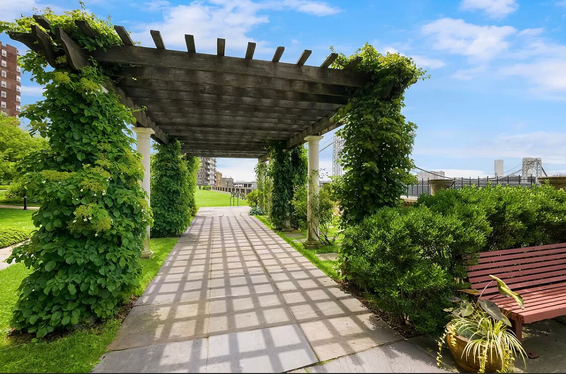 200 Cabrini Blvd Unit 35, New York, NY 10033 Room for Rent in New