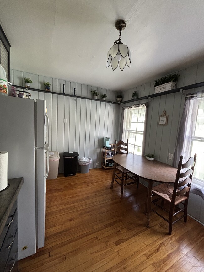 Kitchen - 1303 Wealthy St SE