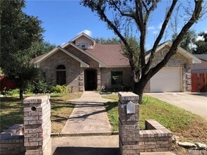 Building Photo - 8 Pecan Ave