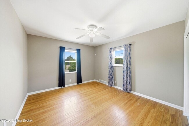 Building Photo - 119 McArthur Dr