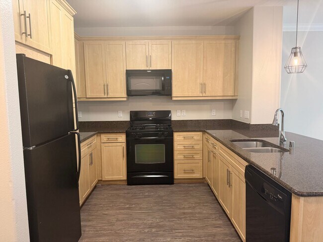 Interior Photo - Stadium House Apartments