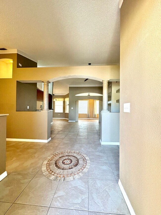 Foto del edificio - Beautiful 3Bed/2Bath with 2-Car Garage on a Cul-de-Sac