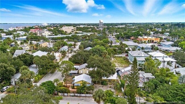 Foto del edificio - 120 SW 5th St