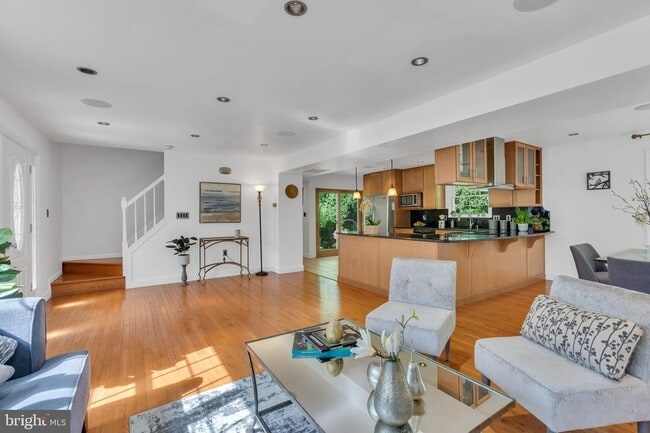 Building Photo - 1344 Grant St