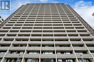 Building Photo - 666-1666 Spadina Ave.