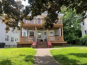 Building Photo - 112 Norwood Ave
