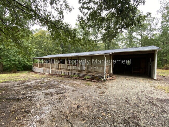 Foto del edificio - 2036 Mt Olive Rd