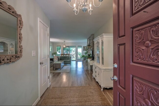 Foto del edificio - 3 Bed | 2 Bath in Bixby!