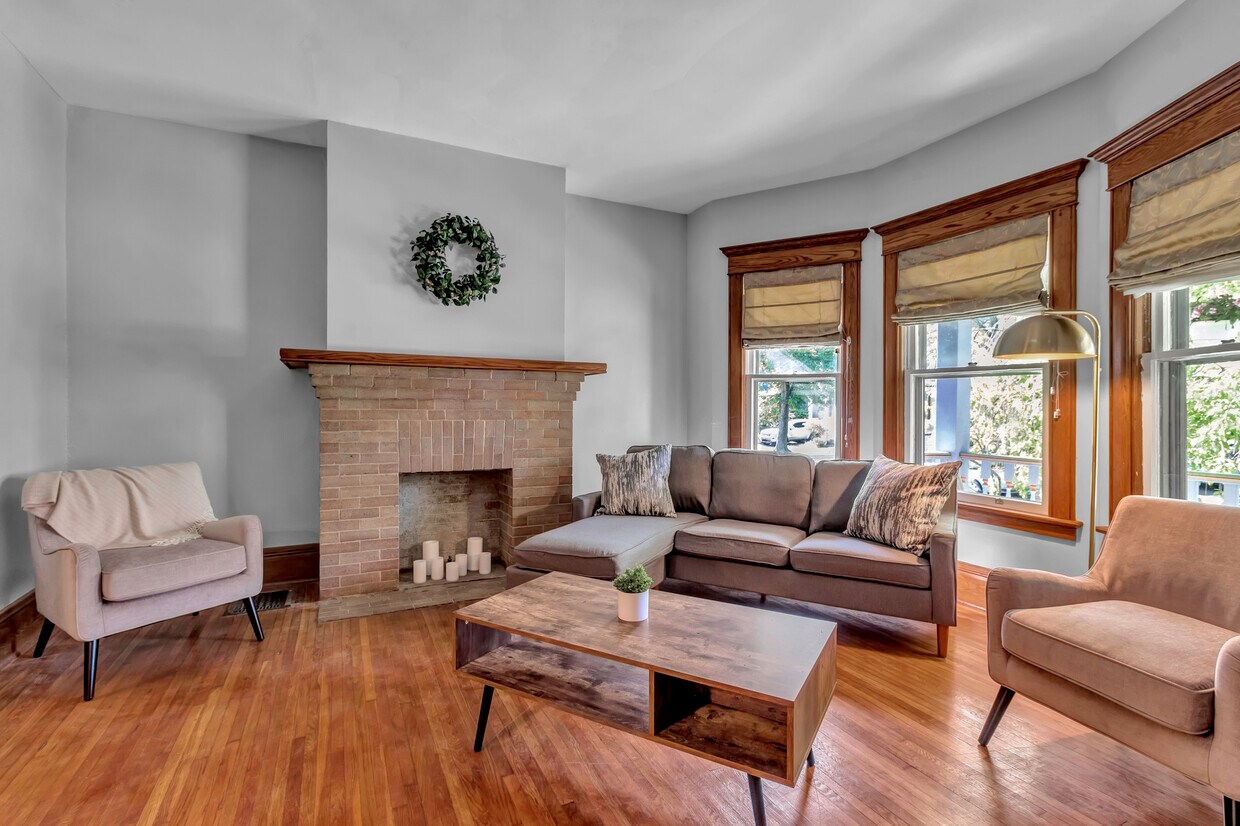 45 Saint James Pl Unit Lower, Buffalo, NY 14222 Apartments in Buffalo