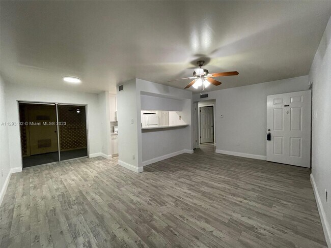 Building Photo - 15275 SW 107th Ln