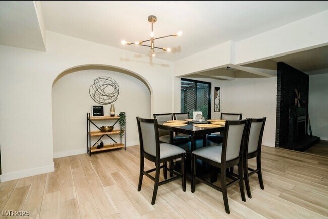Foto del edificio - 3789 Heritage Ave