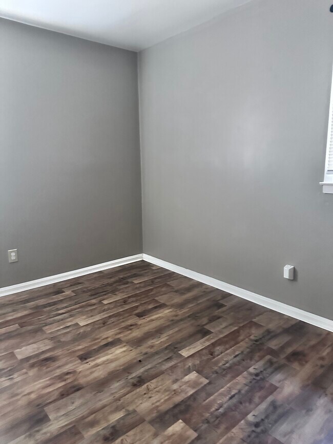 Foto del edificio - 3066 Tyler Rd