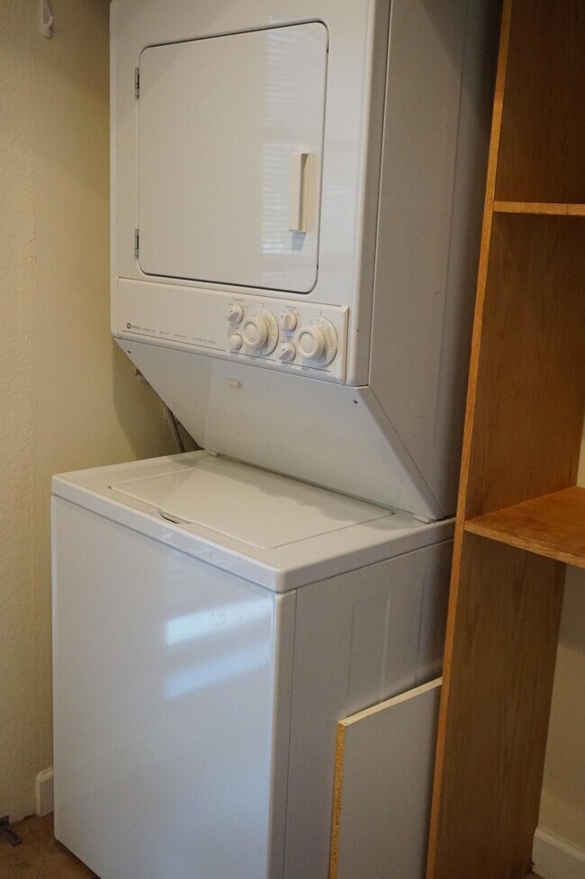 Foto del edificio - 6673 Moonlit Dr