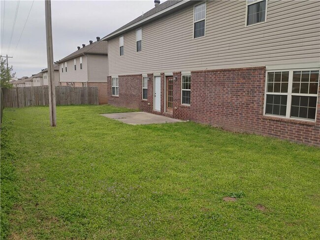 Foto del edificio - 3003 SW Deerfield Blvd