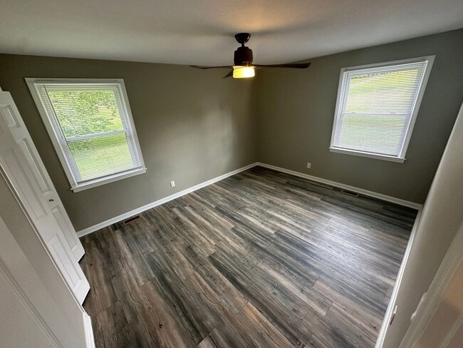 Foto del edificio - 6879 Lebanon Rd