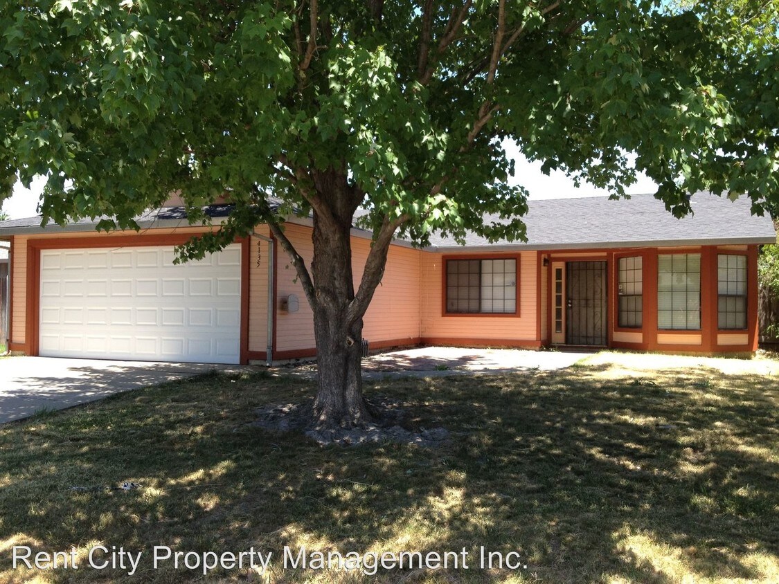 Primary Photo - 4135 Archean Way