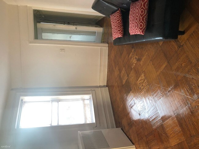 Building Photo - 2 br, 1 bath  - 2849 34th St