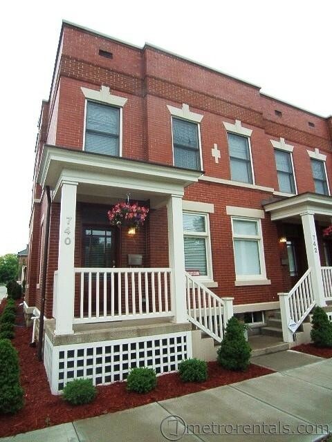 Primary Photo - 746 S Front St