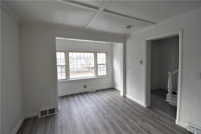 Building Photo - 23 Wawayanda Ave