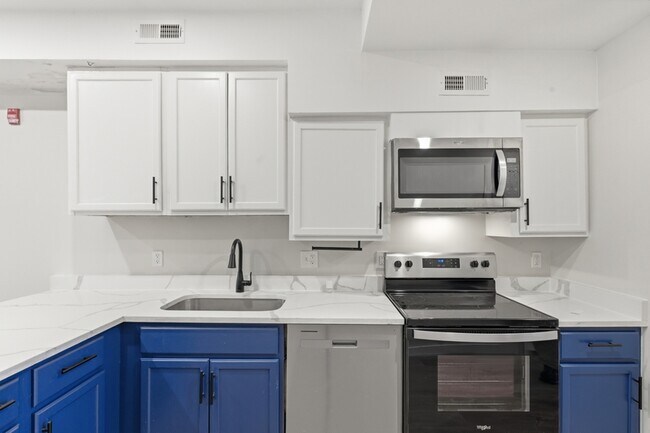 Foto del edificio - 48 S Carrollton Ave