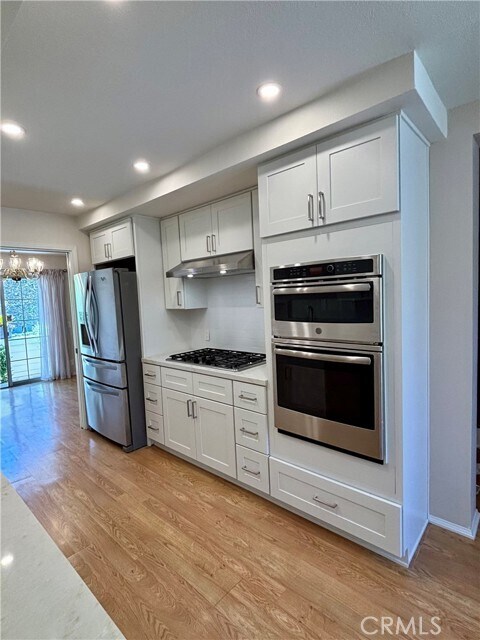 Foto del edificio - 451 Medford Ct