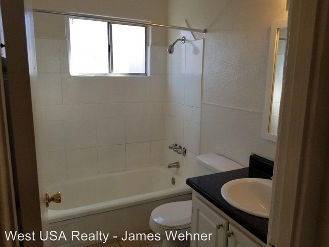 Foto del edificio - 833 E Turney Ave