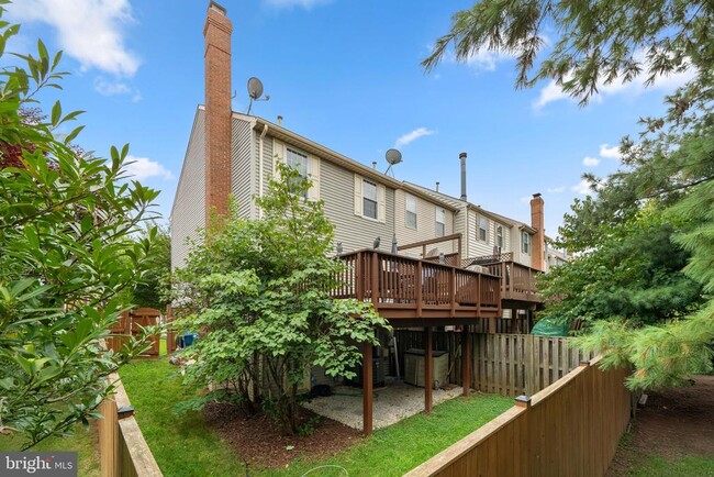 Building Photo - 43982 Choptank Terrace