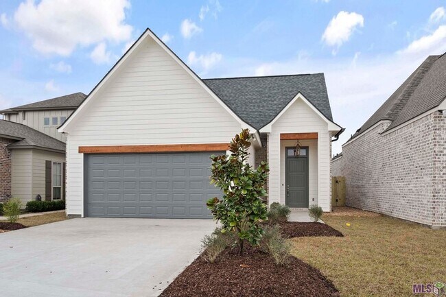 Building Photo - 41053 Galvez Trails Blvd