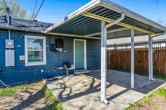 Foto del edificio - 2837 S Hills Ave