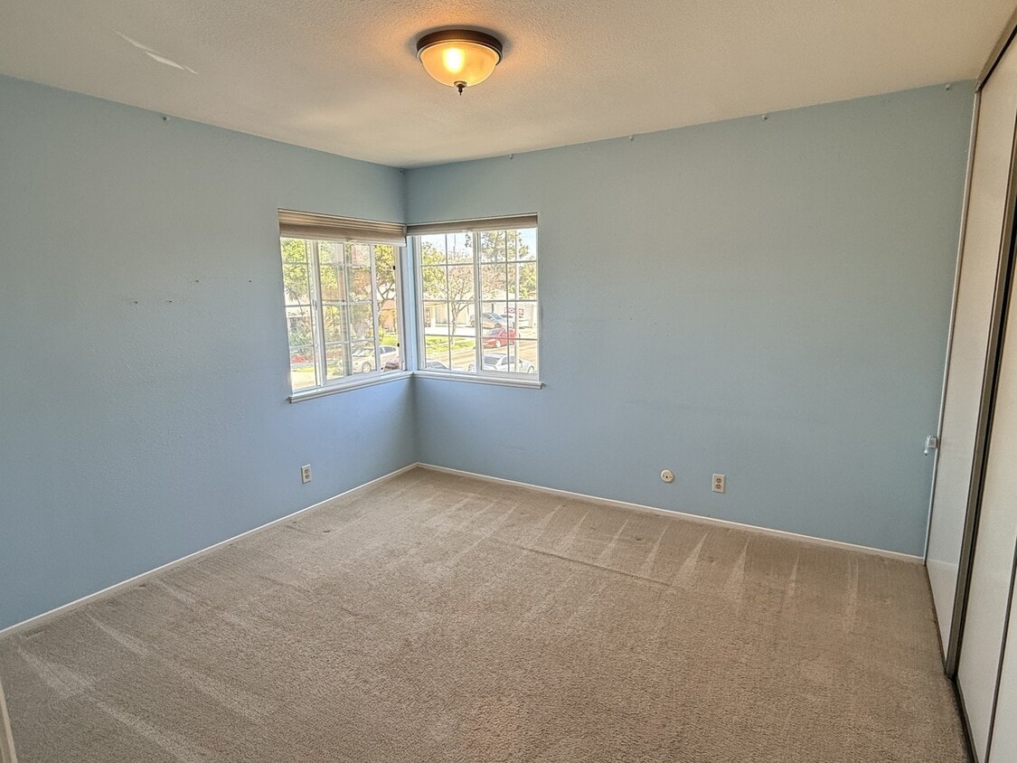 Photo - 2302 W Flora St (Santa Ana, CA)