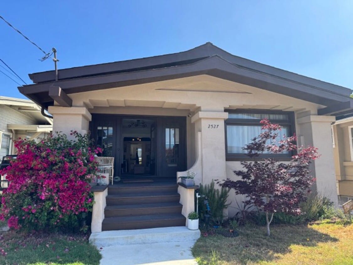 Foto principal - 2527 Noble Ave