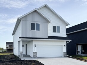 Building Photo - 1105 Jill Dr W