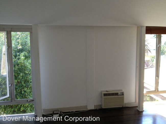 Building Photo - 944 Maltman Ave