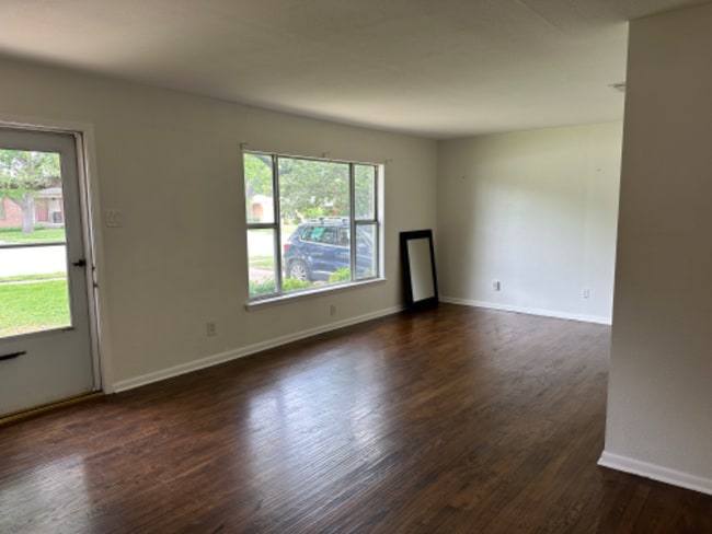 Photo - 4312 Skillman St House