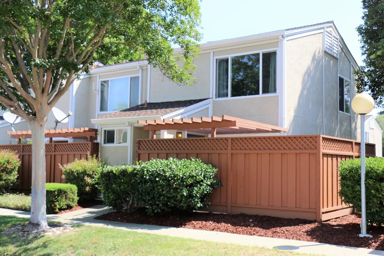 4562 Deerfield Terrace, Fremont, CA 94538 Townhome Rentals in Fremont