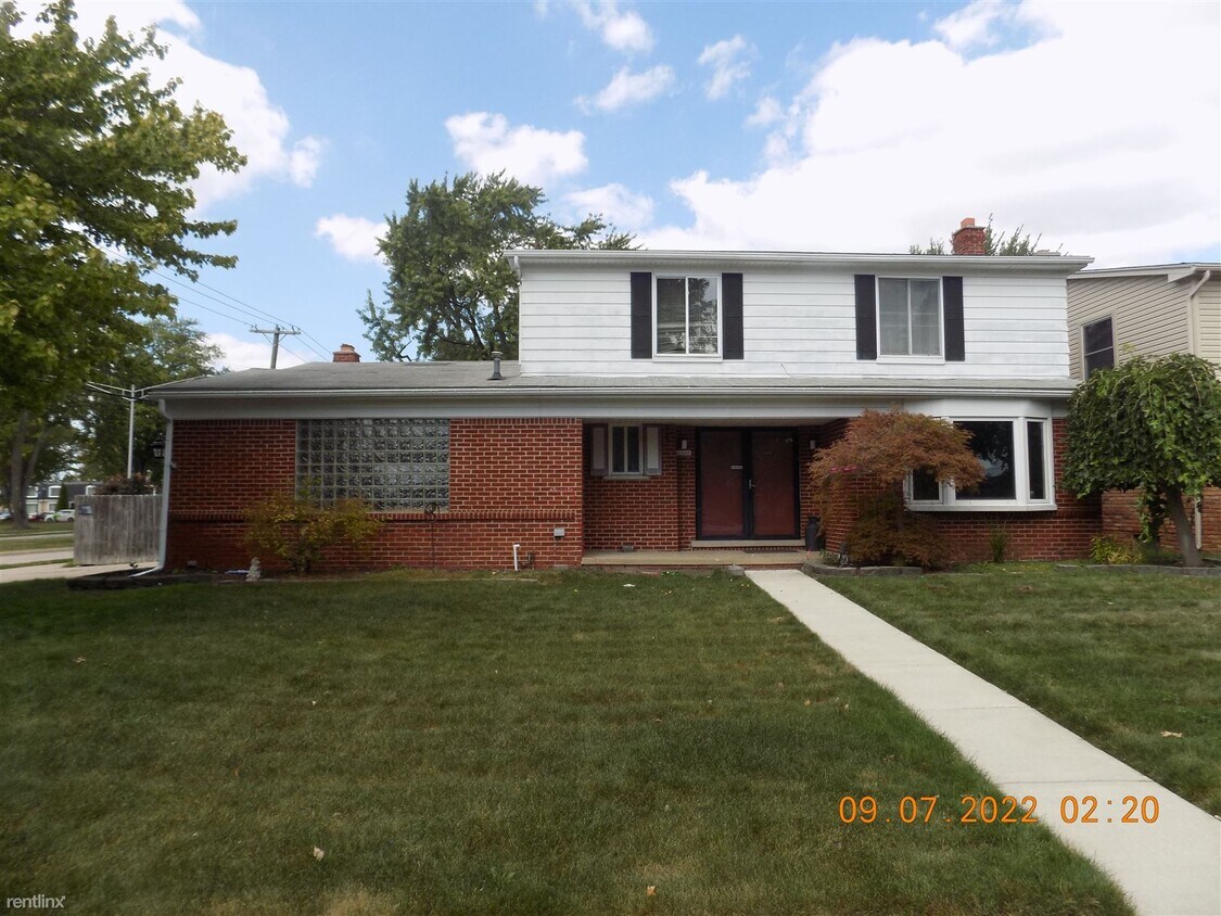 11007 Irene Ave, Warren, MI 48093 House Rental in Warren, MI