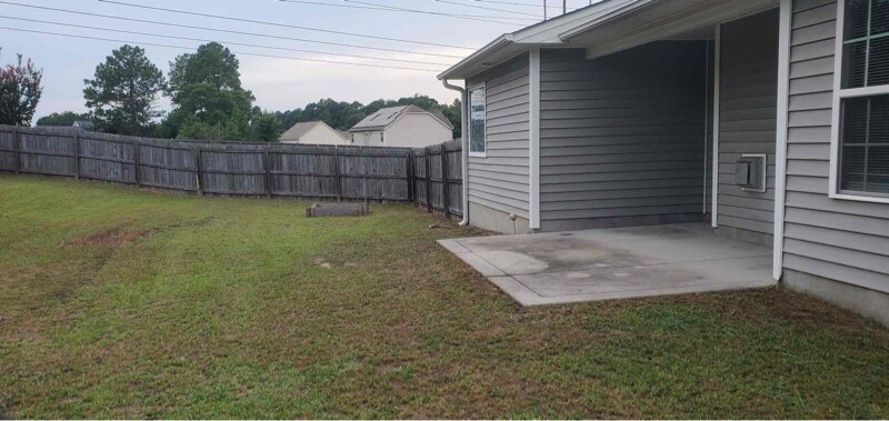Building Photo - 512 Ellipse Cir