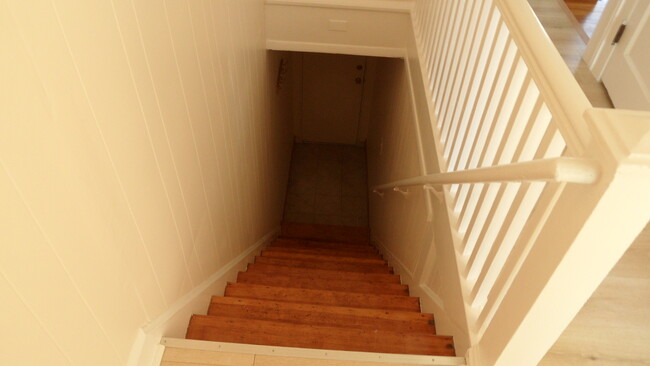 Entrance - 67110 Clyde St