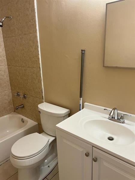 Foto del edificio - 1916 NW 58th Terrace