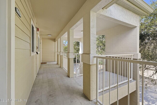 Building Photo - 19 Arbor Club Dr