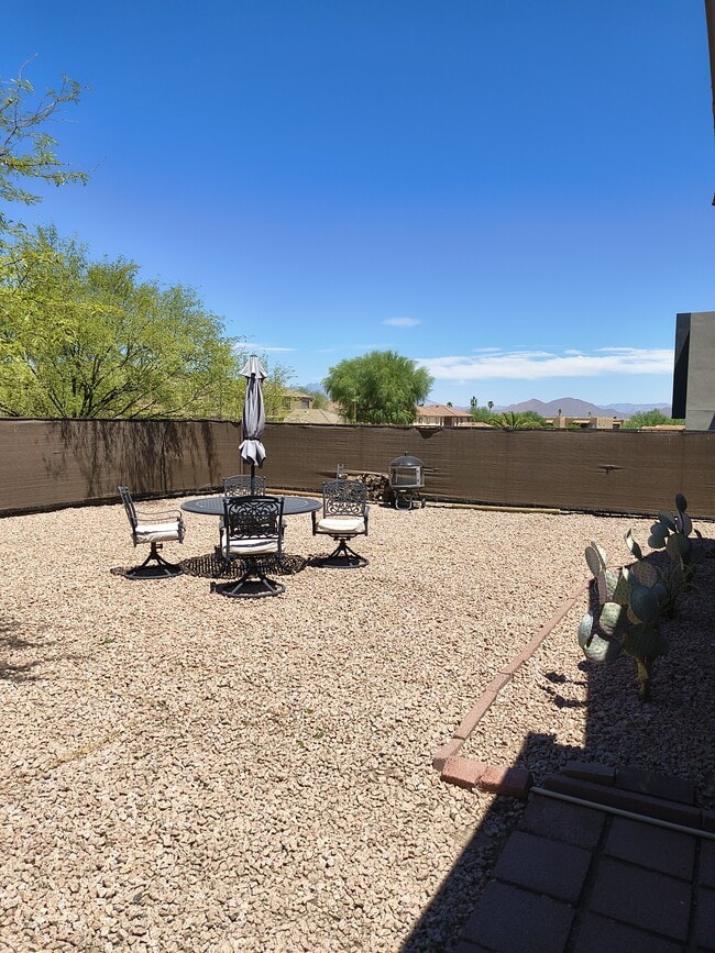 Building Photo - 16916 E Salida Dr