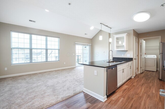 Foto del edificio - 5903 Spruce Forest Dr