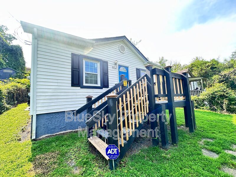 Photo - 934 5th St SW