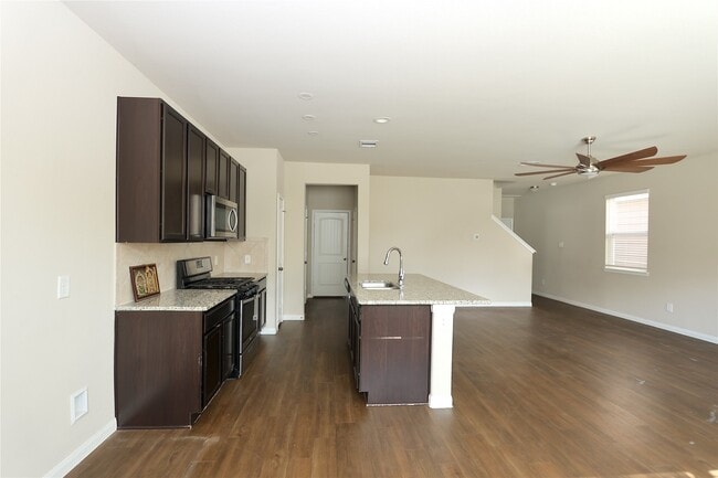 Building Photo - 24527 Lorenzo Glaze Trail