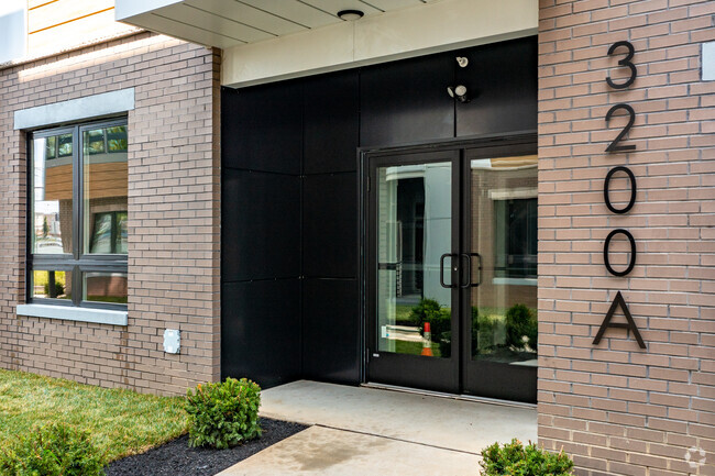 Entrance - 3200 Capri Dr