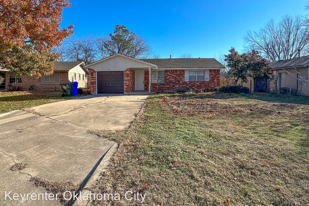 Foto principal - 3 br, 1 bath House - 1015 Raleigh Cir