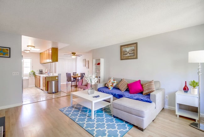Foto del edificio - 1279 Granger St