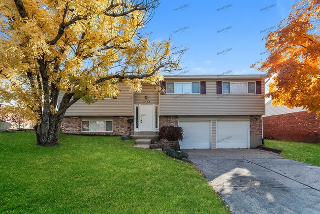 Photo - 1777 Fallbrook Ln House