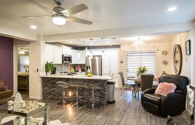 Foto del edificio - 5359 S Waterloo Ln