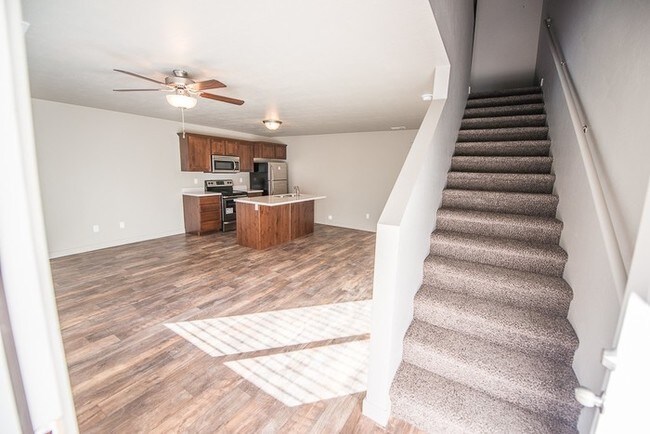 Building Photo - Beautiful Townhome with 2-Car Garage!